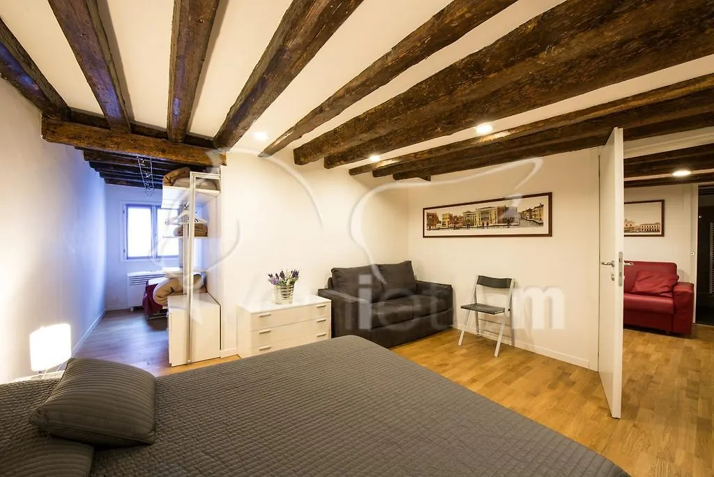The Lion'S House Apt5 Venedig 0*,